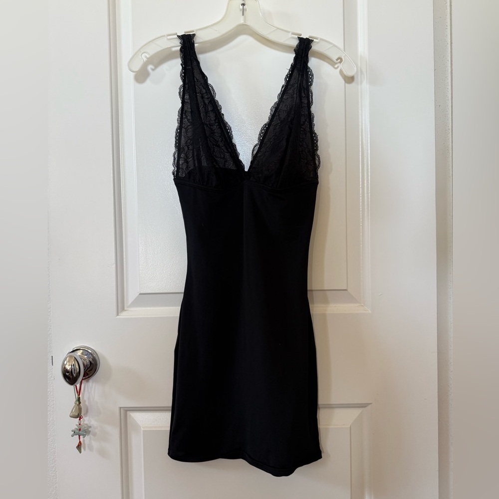 Yummie by Heather Thomson Black Lace Chemise
